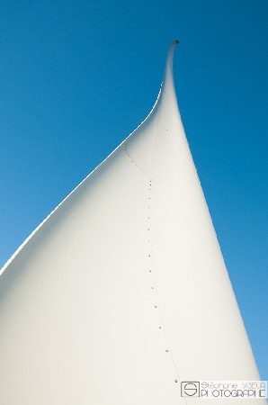 Pale photographiée depuis le sommet d'une éolienne